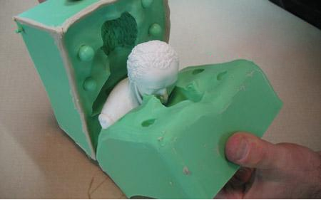  如何判斷模具硅膠產(chǎn)品在購買時的質量？