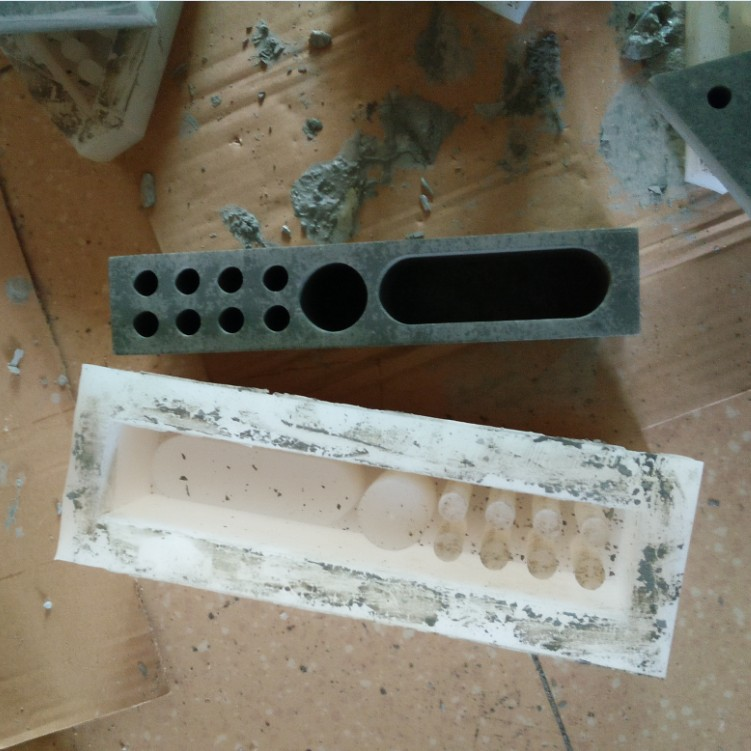 如何延長工業(yè)級模具硅膠使用壽命 ？