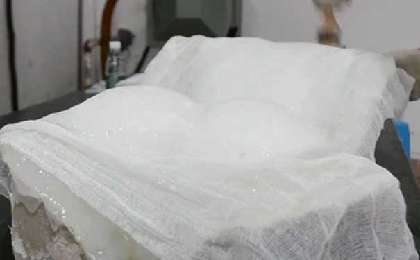 液態(tài)硅膠產(chǎn)品變形或縮水該怎么解決 ？